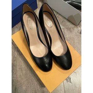 TOD’S black block heels